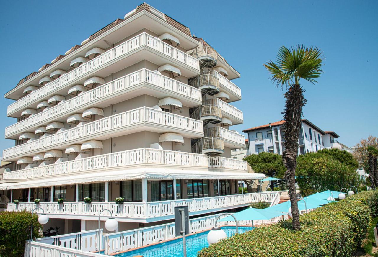 Hotel Savoy Caorle Extérieur photo