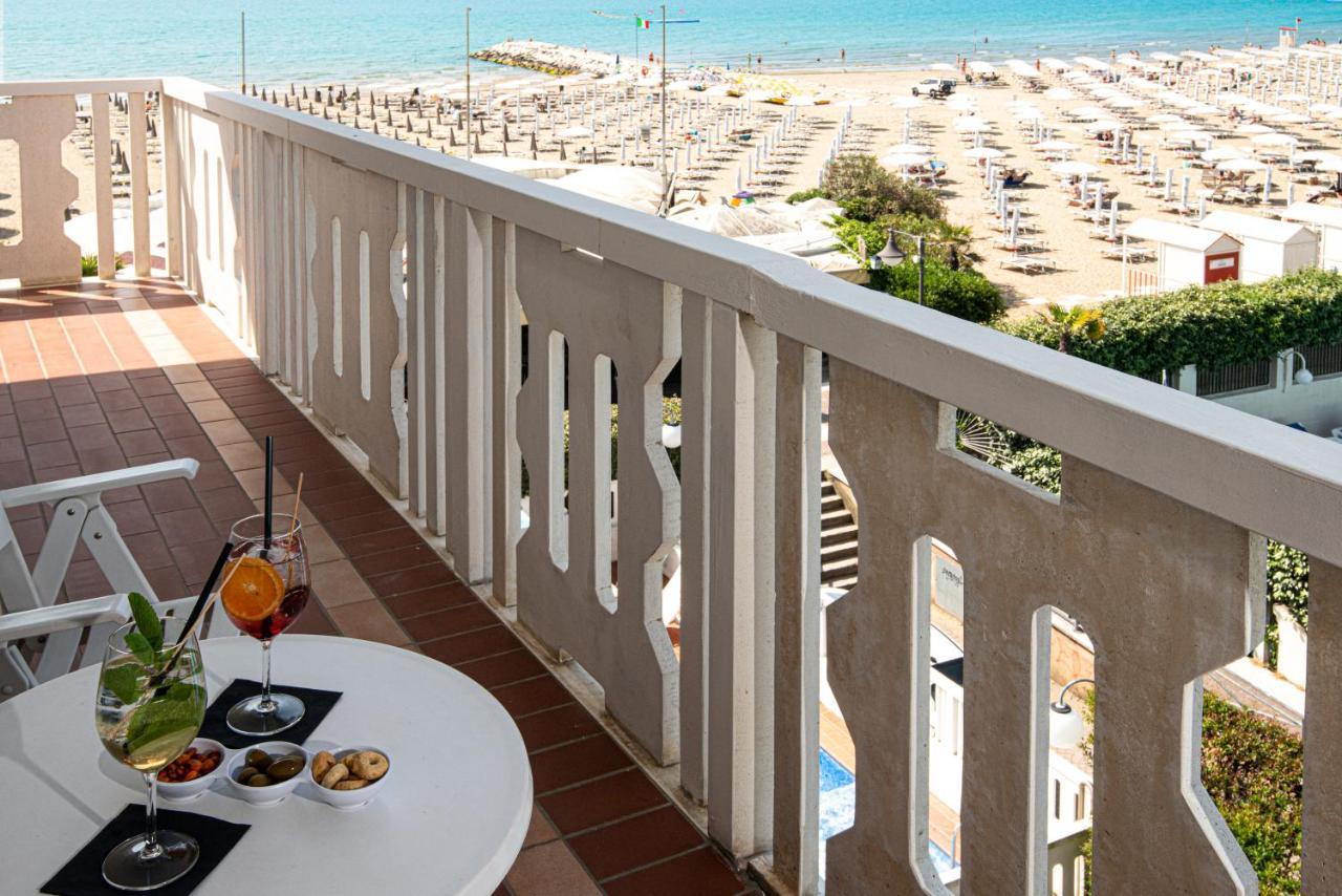 Hotel Savoy Caorle Extérieur photo