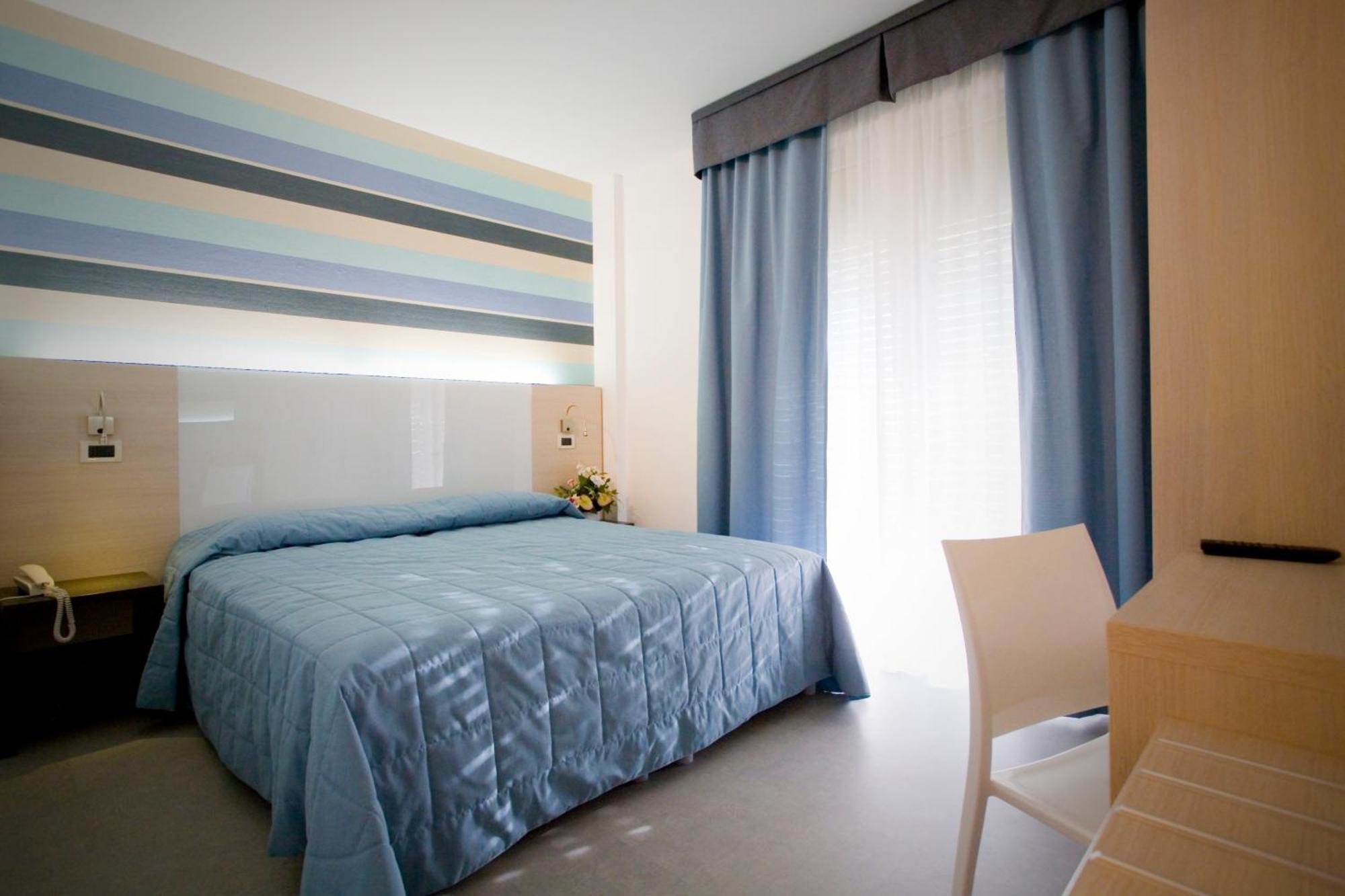 Hotel Savoy Caorle Extérieur photo
